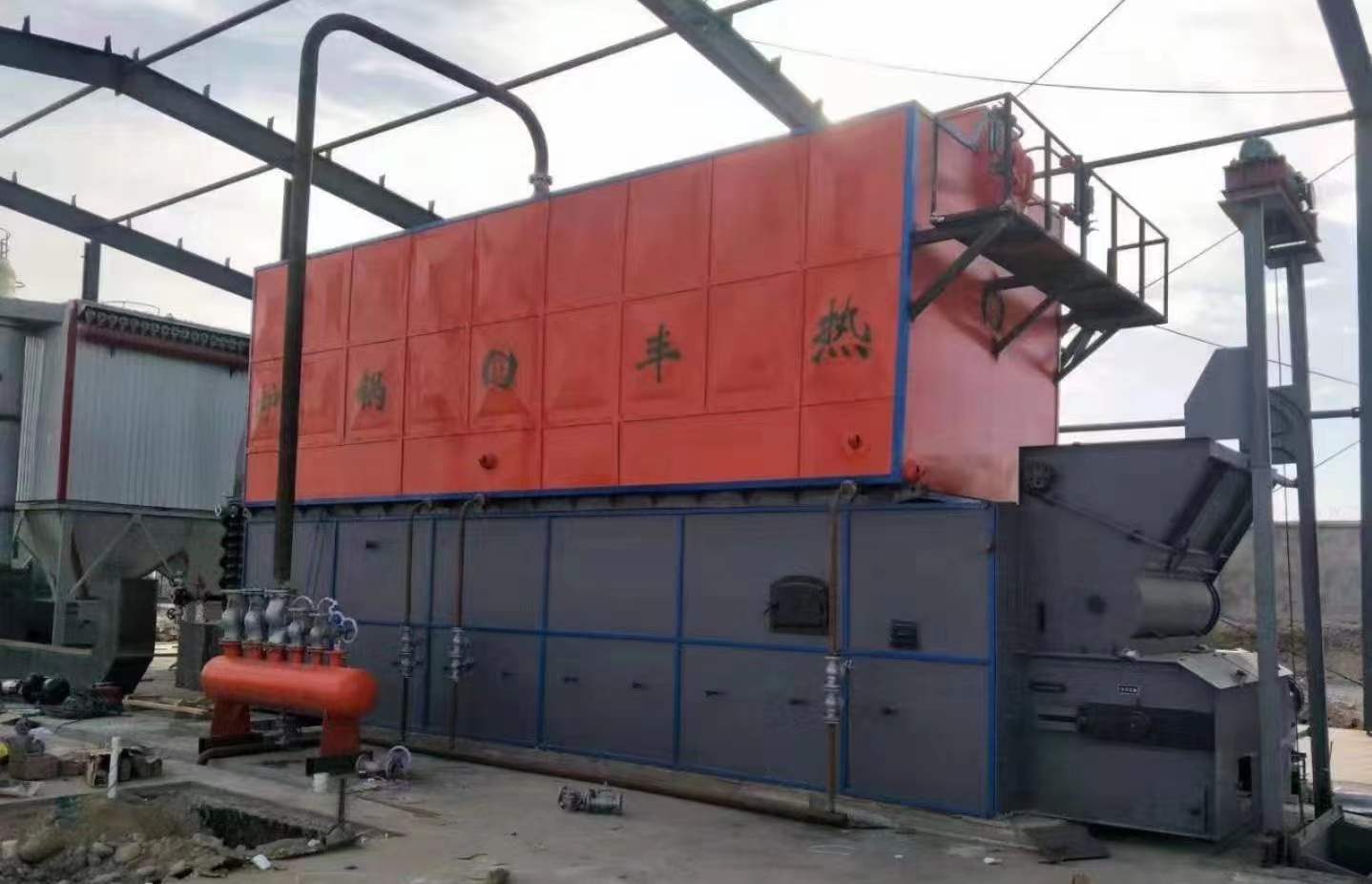 15吨自动链条生物质蒸汽锅炉
